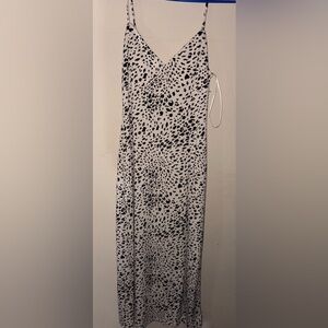 Fashion Nova Black and White Spotted Maxi Dress with slit